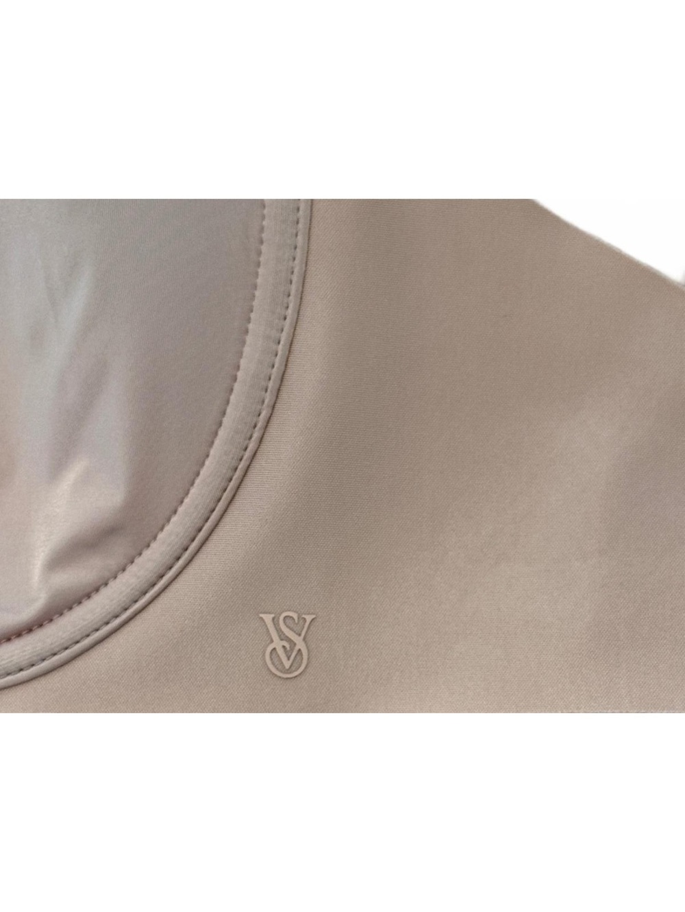 Victoria's Secret Nude Smooth Underwire with Removable Straps | Size 34 DD - Picture 6 of 8